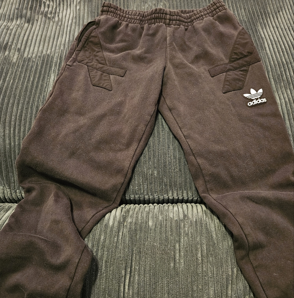 Adidas joggers, zip pocket